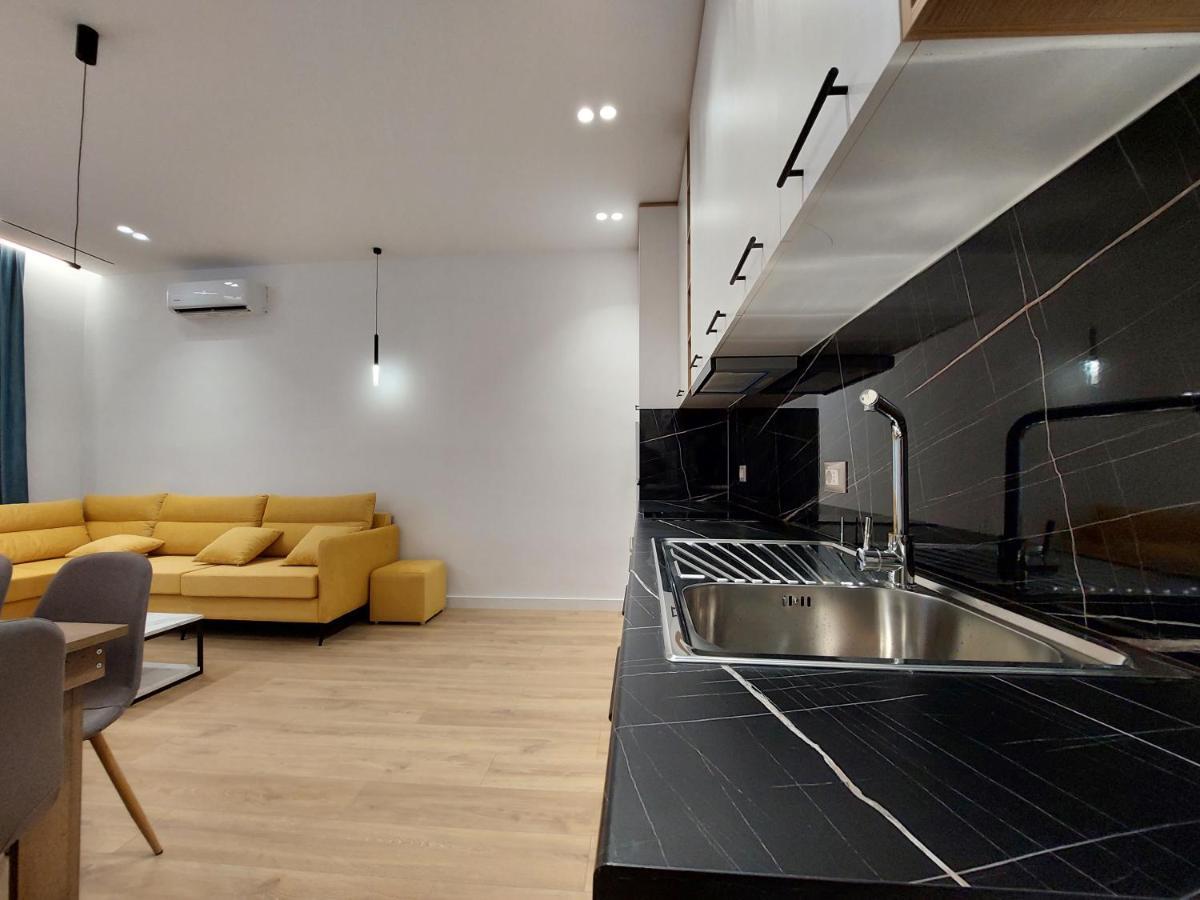Luxury Apartments Blloku Tirana Exterior foto